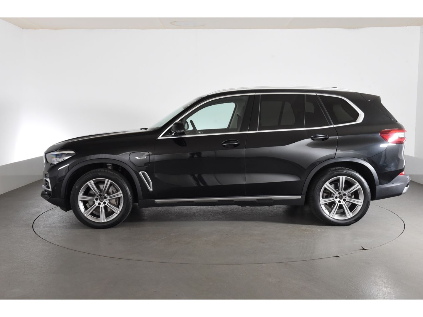 BMW X5 xDrive 45e X Line Anhängerkupplung Klimatisie foto 3