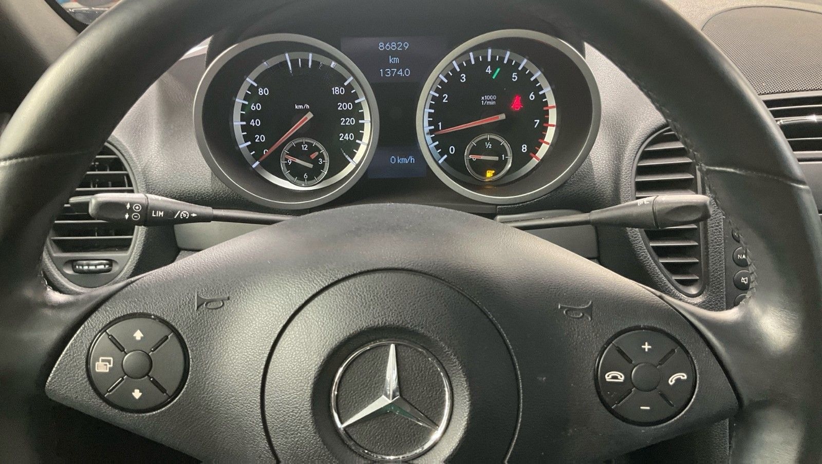 Mercedes-Benz SLK 200 Grand Edition/Xenon/Navi/designo/1.Hand foto 9