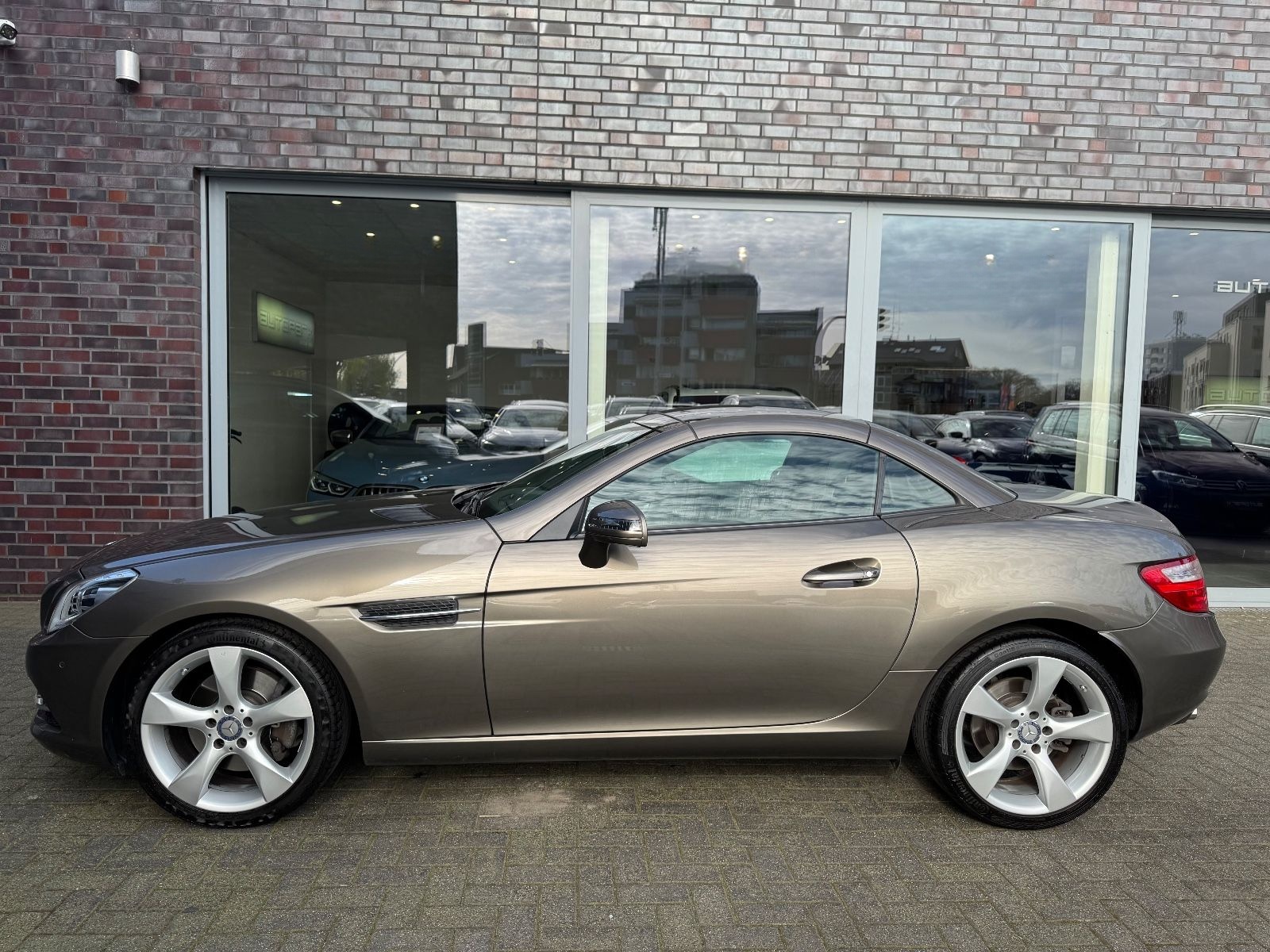 Mercedes-Benz SLK 250 Roadster BlueEfficiency foto 12