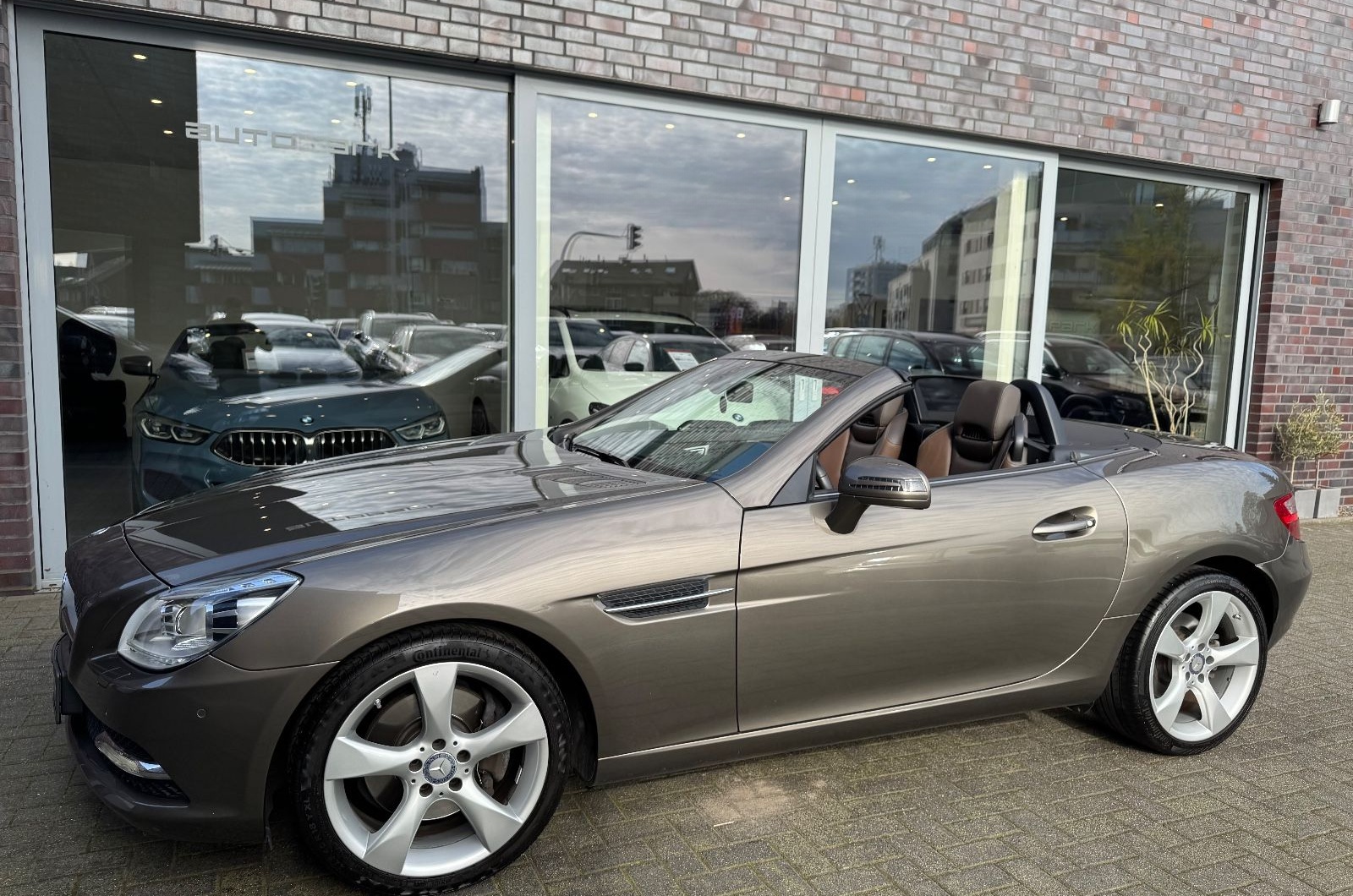 Mercedes-Benz SLK 250 Roadster BlueEfficiency foto 9