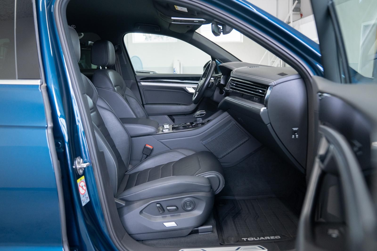 Volkswagen Touareg 3.0 V6 TDI 4M R-LINE*MATRIX*ACC*AHK* foto 12