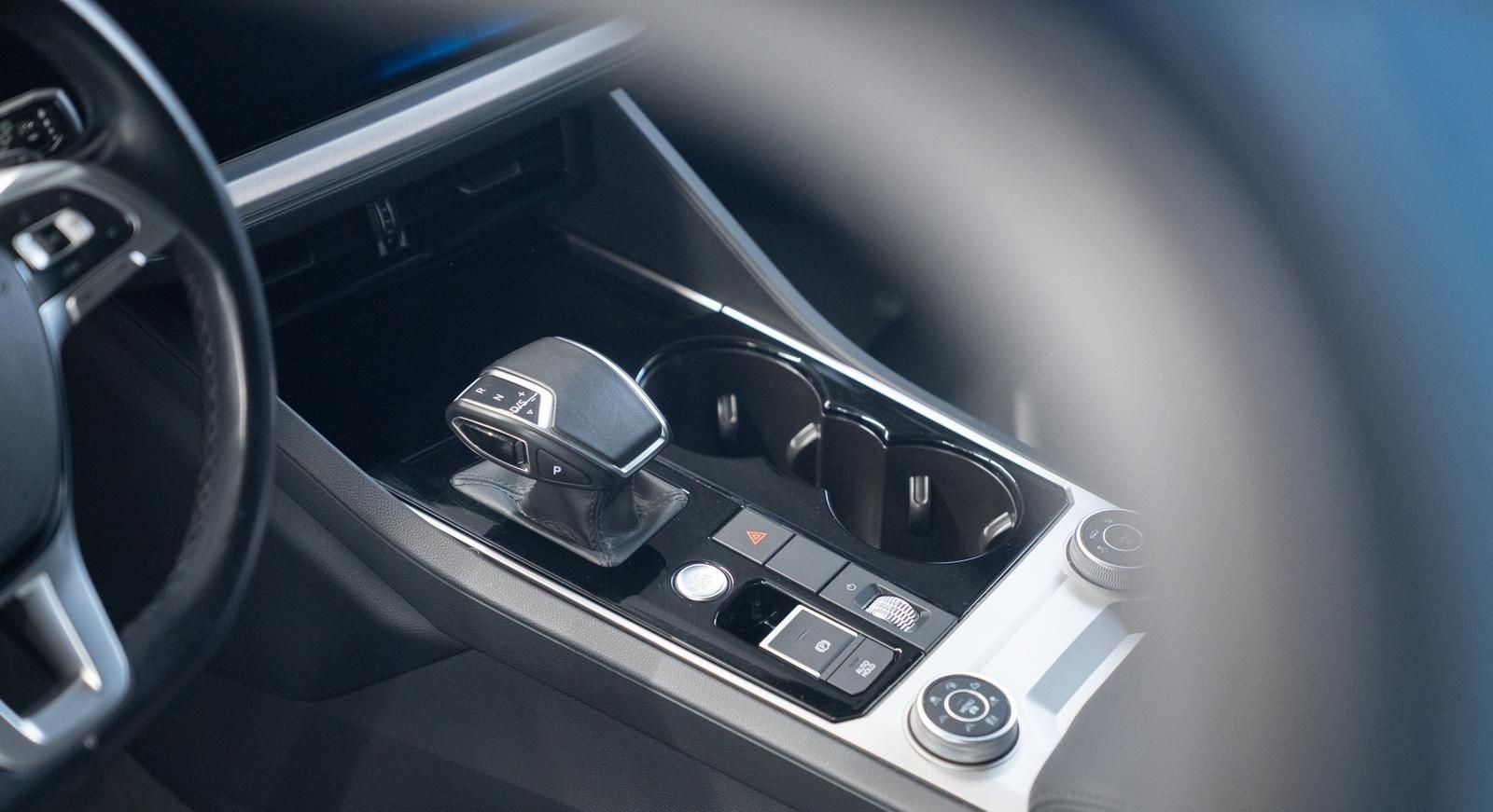 Volkswagen Touareg 3.0 V6 TDI 4M R-LINE*MATRIX*ACC*AHK* foto 16