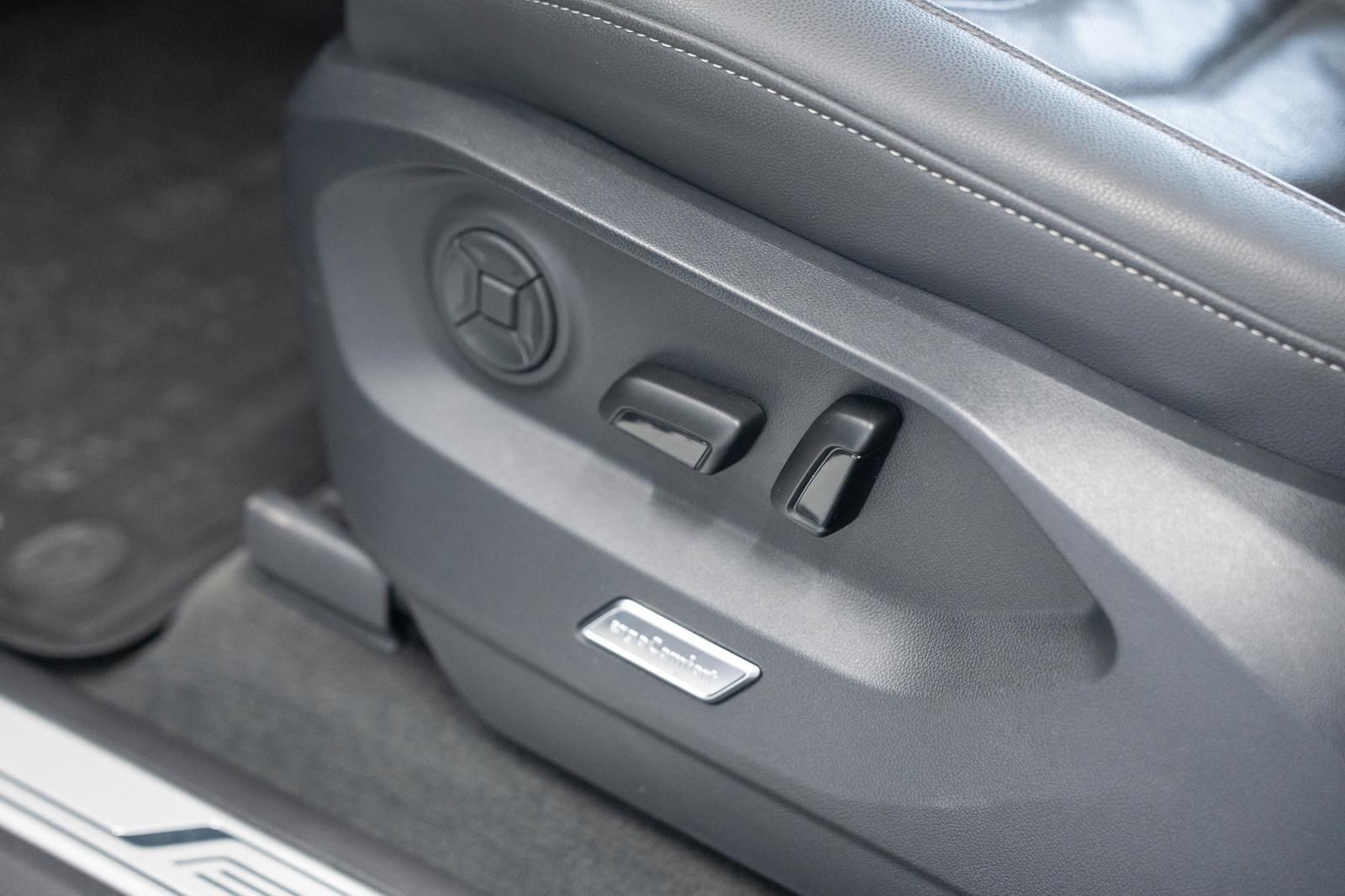 Volkswagen Touareg 3.0 V6 TDI 4M R-LINE*MATRIX*ACC*AHK* foto 22