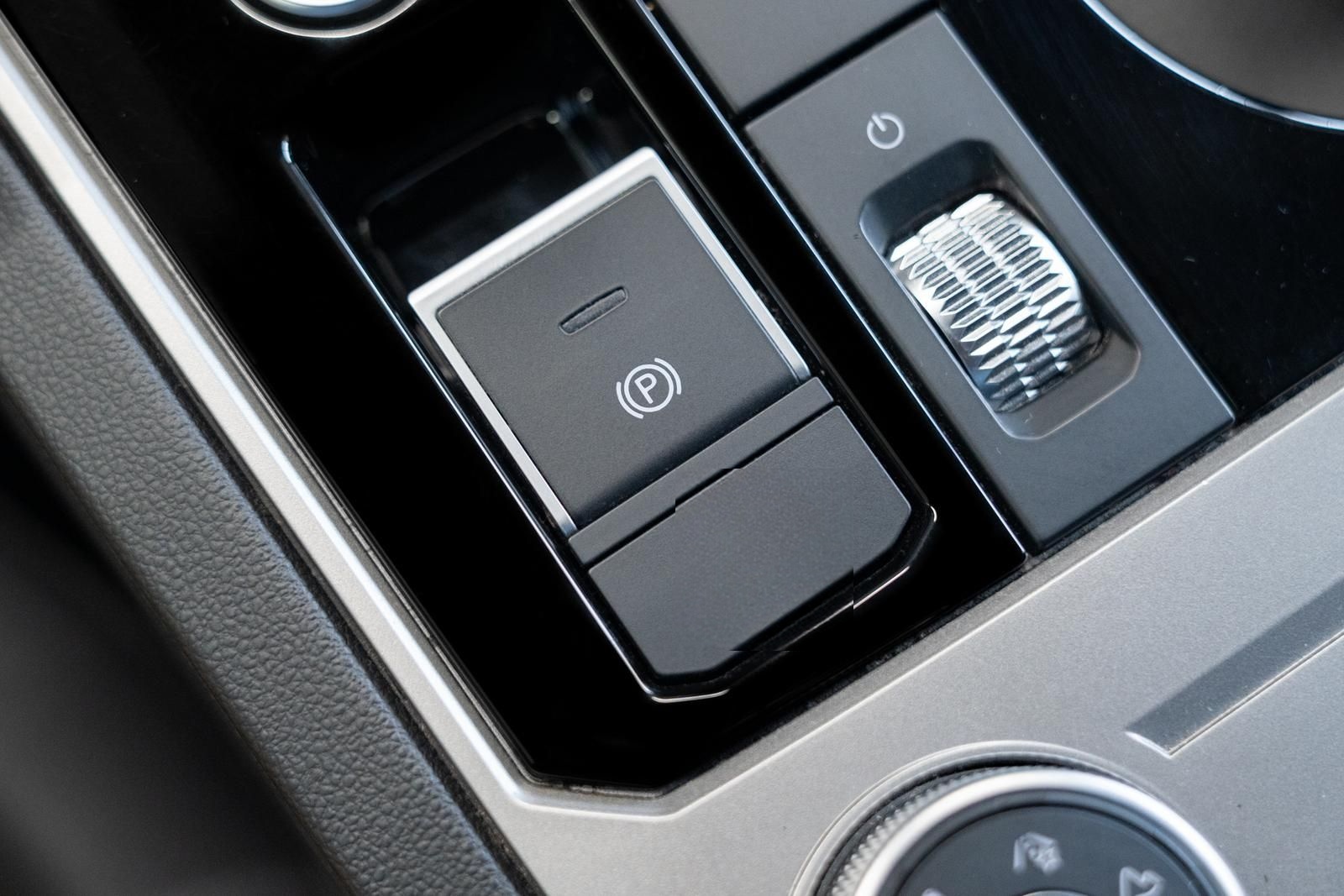 Volkswagen Touareg 3.0 V6 TDI 4M R-LINE*MATRIX*ACC*AHK* foto 23