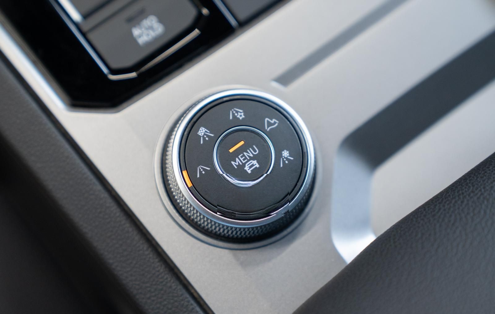 Volkswagen Touareg 3.0 V6 TDI 4M R-LINE*MATRIX*ACC*AHK* foto 24