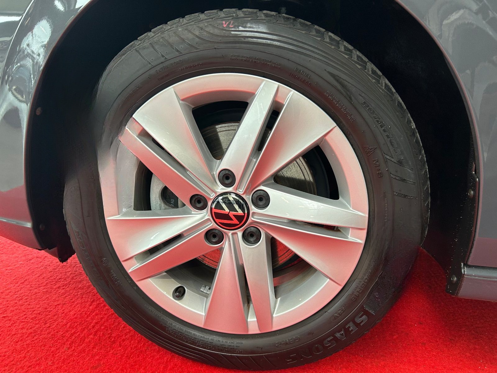 Volkswagen Golf VIII Life 1.5 TSI *HuD*AHK*NAV*ACC*SHZ* foto 7