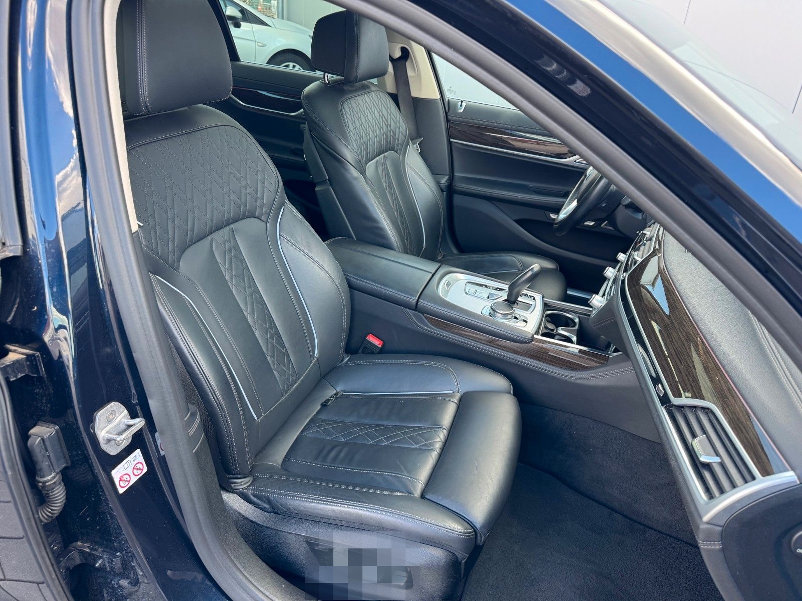 BMW 740 d xDrive H&K HuD TV Standhzg Laser Massage foto 14