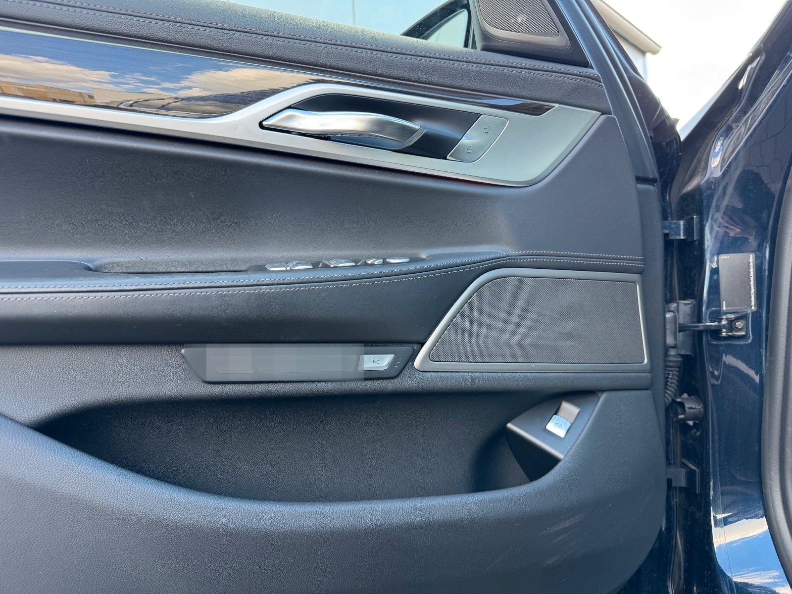 BMW 740 d xDrive H&K HuD TV Standhzg Laser Massage foto 18