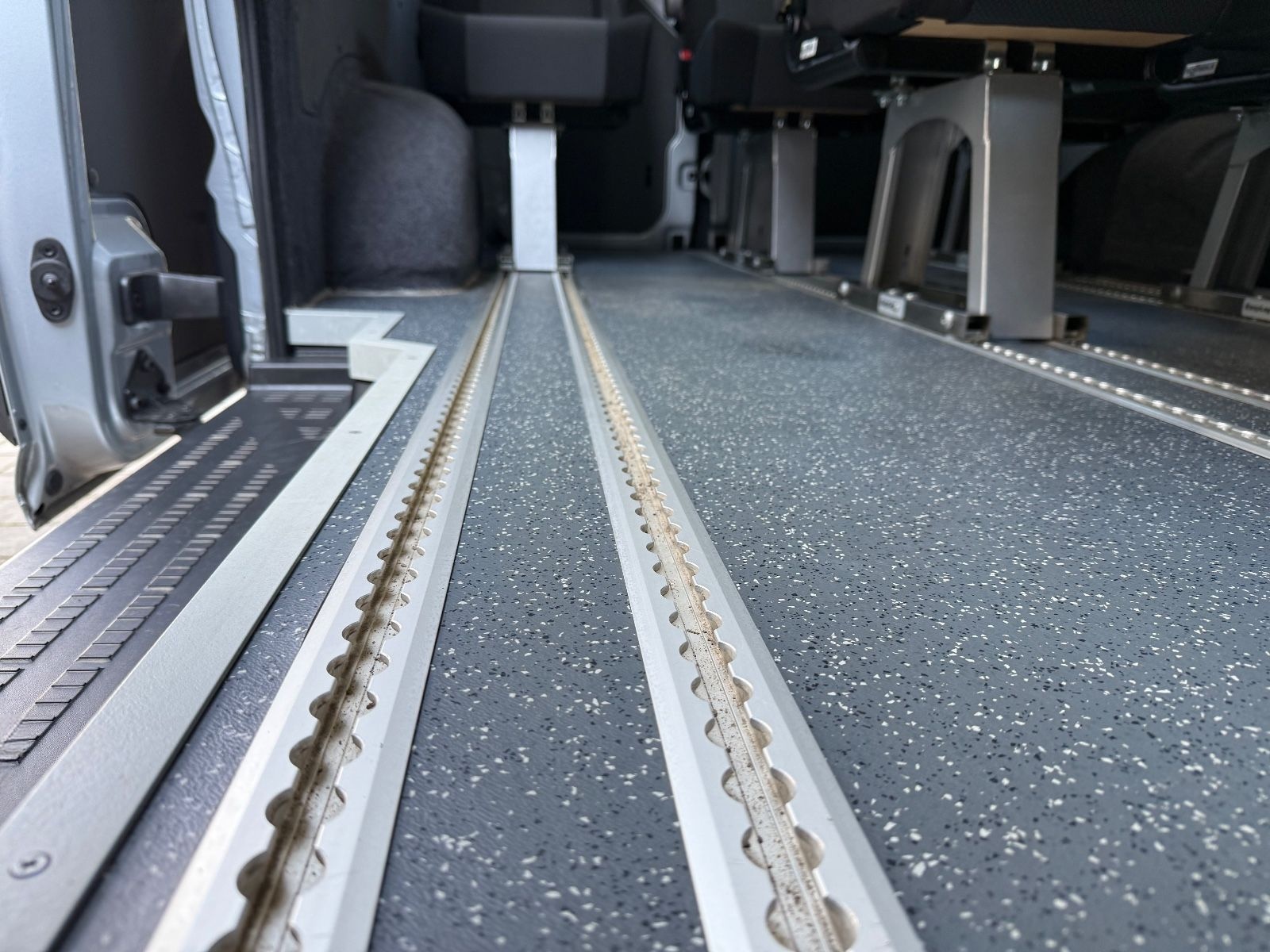 Volkswagen Kasten 35 mittellang  9 Sitze*Navi*LED*AHK*Kame foto 22