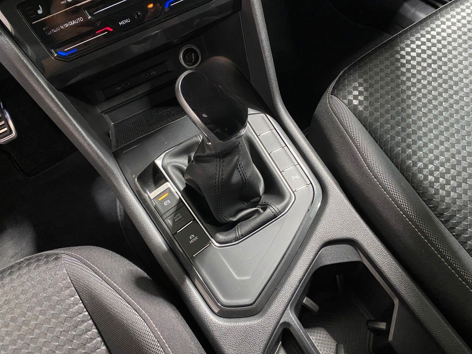 Volkswagen Tiguan 1.5 TSI NAVI KAMERA ACC AHK Carplay SHZ foto 12