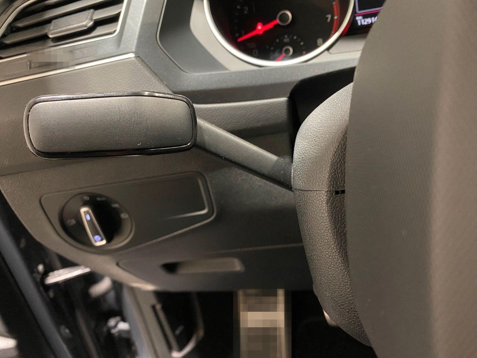 Volkswagen Tiguan 1.5 TSI NAVI KAMERA ACC AHK Carplay SHZ foto 22