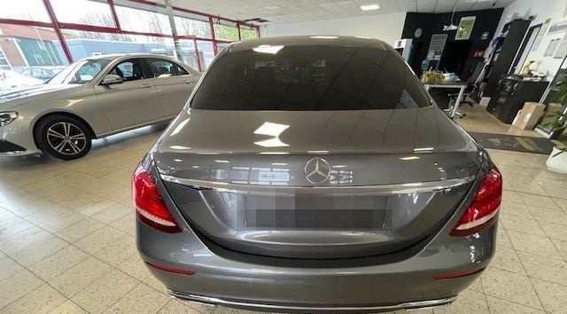 Mercedes-Benz E 220 E Limousine E 220 d foto 4
