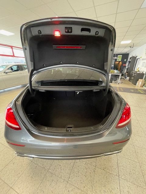 Mercedes-Benz E 220 E Limousine E 220 d foto 5