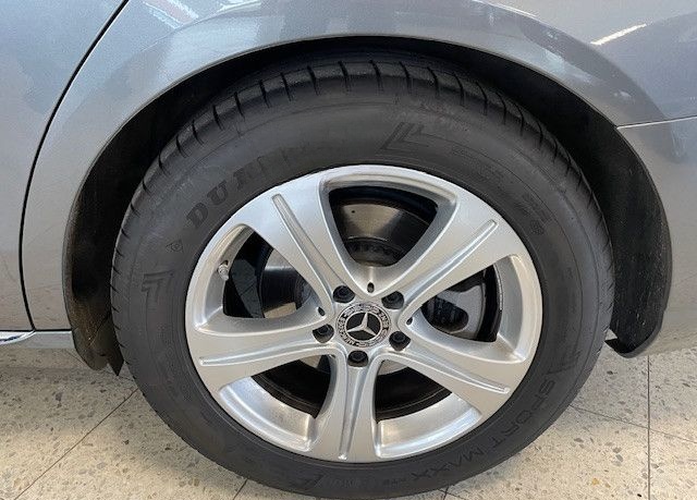 Mercedes-Benz E 220 E Limousine E 220 d foto 9