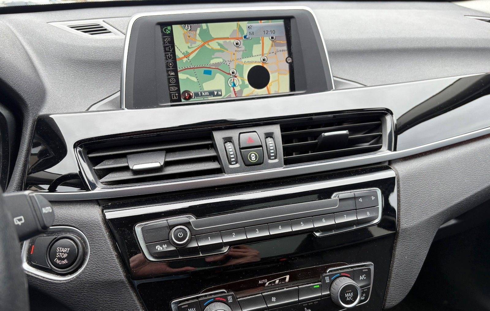 BMW X1 xDrive20i Aut. SPORT LINE Navi Leder LED Pano foto 11