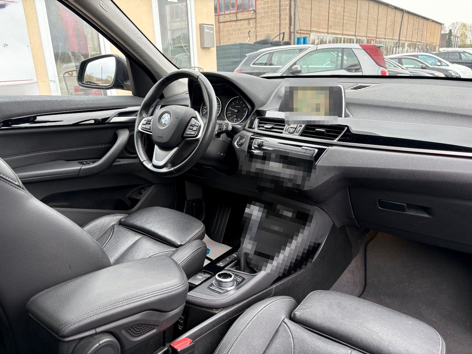 BMW X1 xDrive20i Aut. SPORT LINE Navi Leder LED Pano foto 16