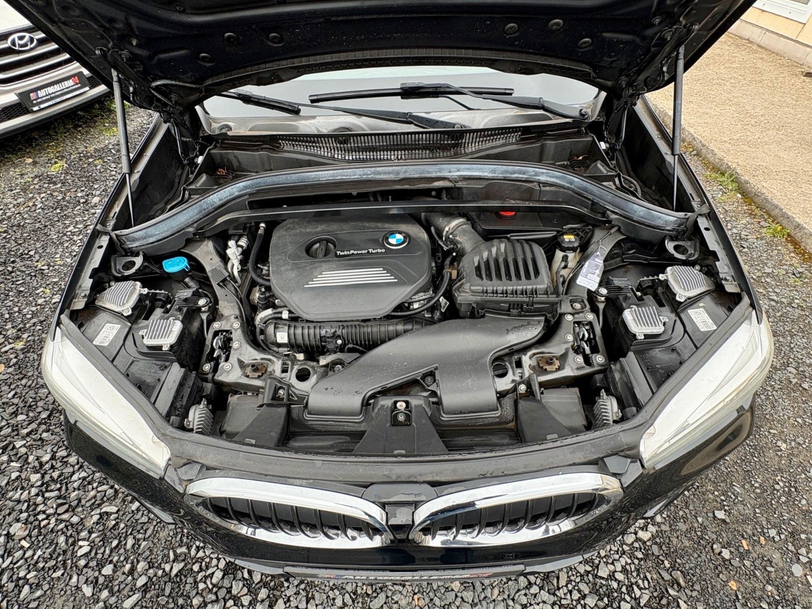 BMW X1 xDrive20i Aut. SPORT LINE Navi Leder LED Pano foto 32