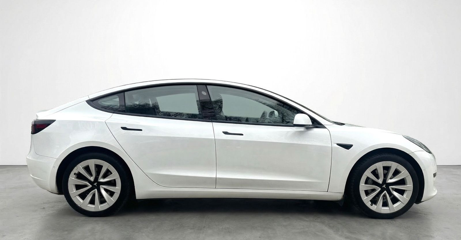 Tesla Model 3 Standard Range+ WÄRMEP/A.PILOT/LEDER foto 6