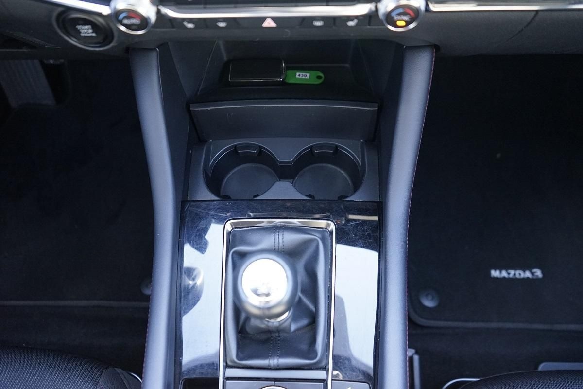 Mazda 3 2.0l SKYACTIV-G HOMURA 150PS FWD *LED*NAVI* foto 12