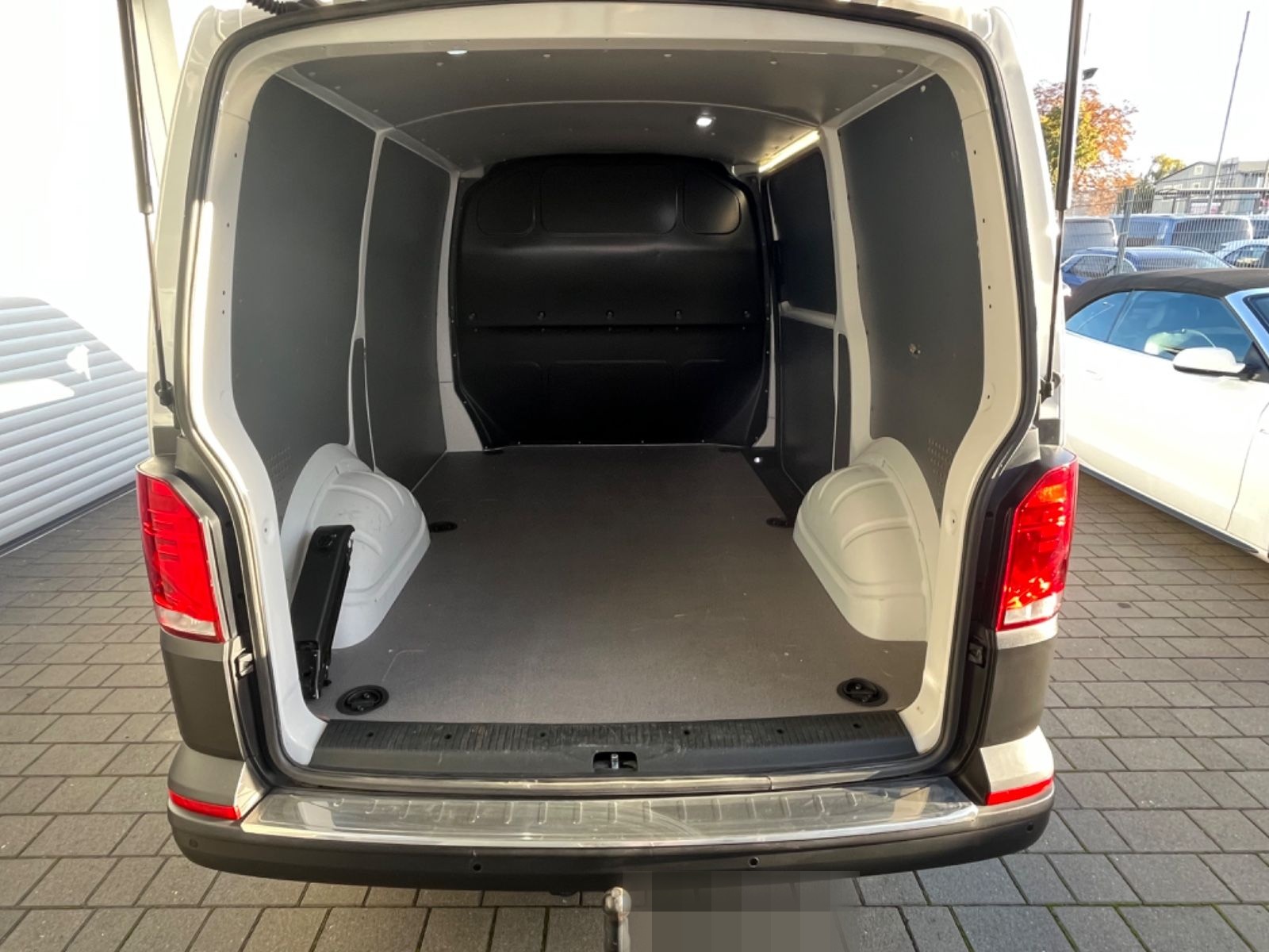 Volkswagen T6.1 Transporter foto 7