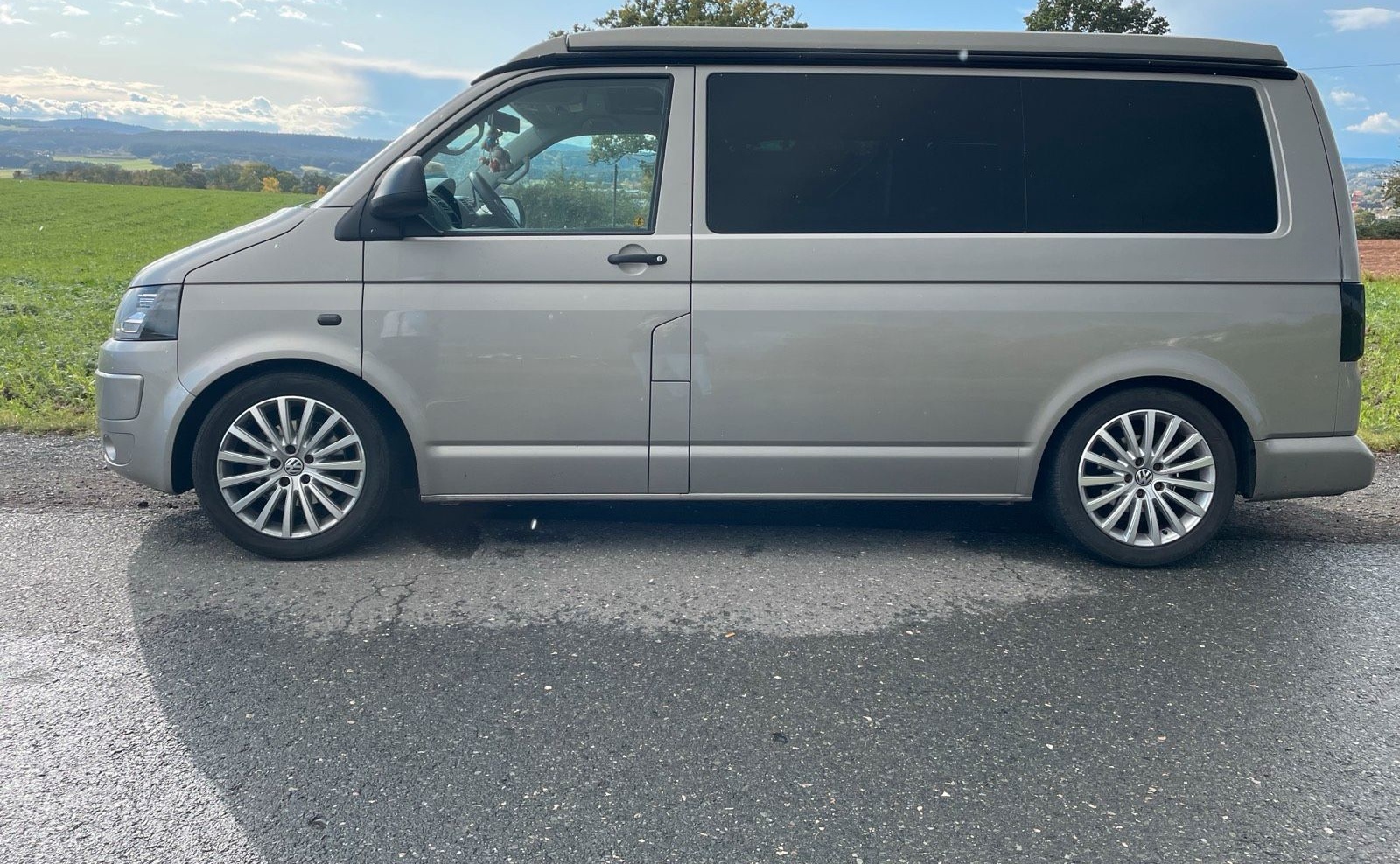 Volkswagen VW T 5 Camper mit kompletter Ausstattung foto 2