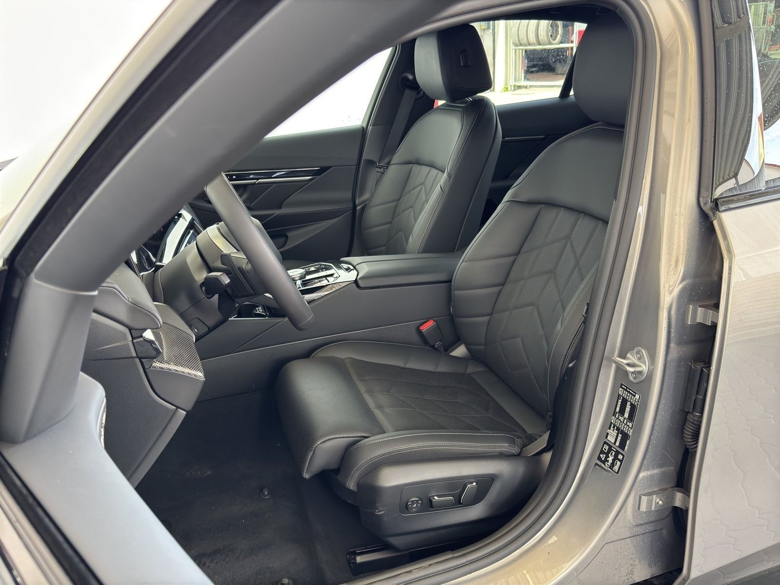 BMW 540d xDrive Lim. M Sport Navi.LED.Standhz.SHZv+h foto 9