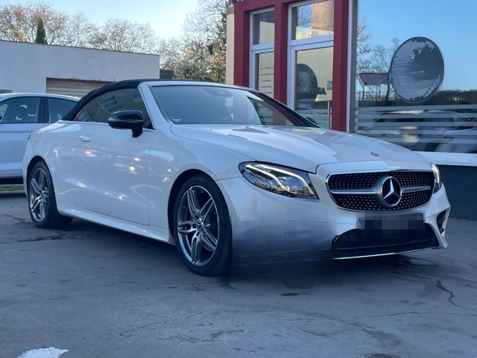 Mercedes-Benz E 300d Cabrio AMG-LINE/LEDER/LED/R-KAMERA foto 2