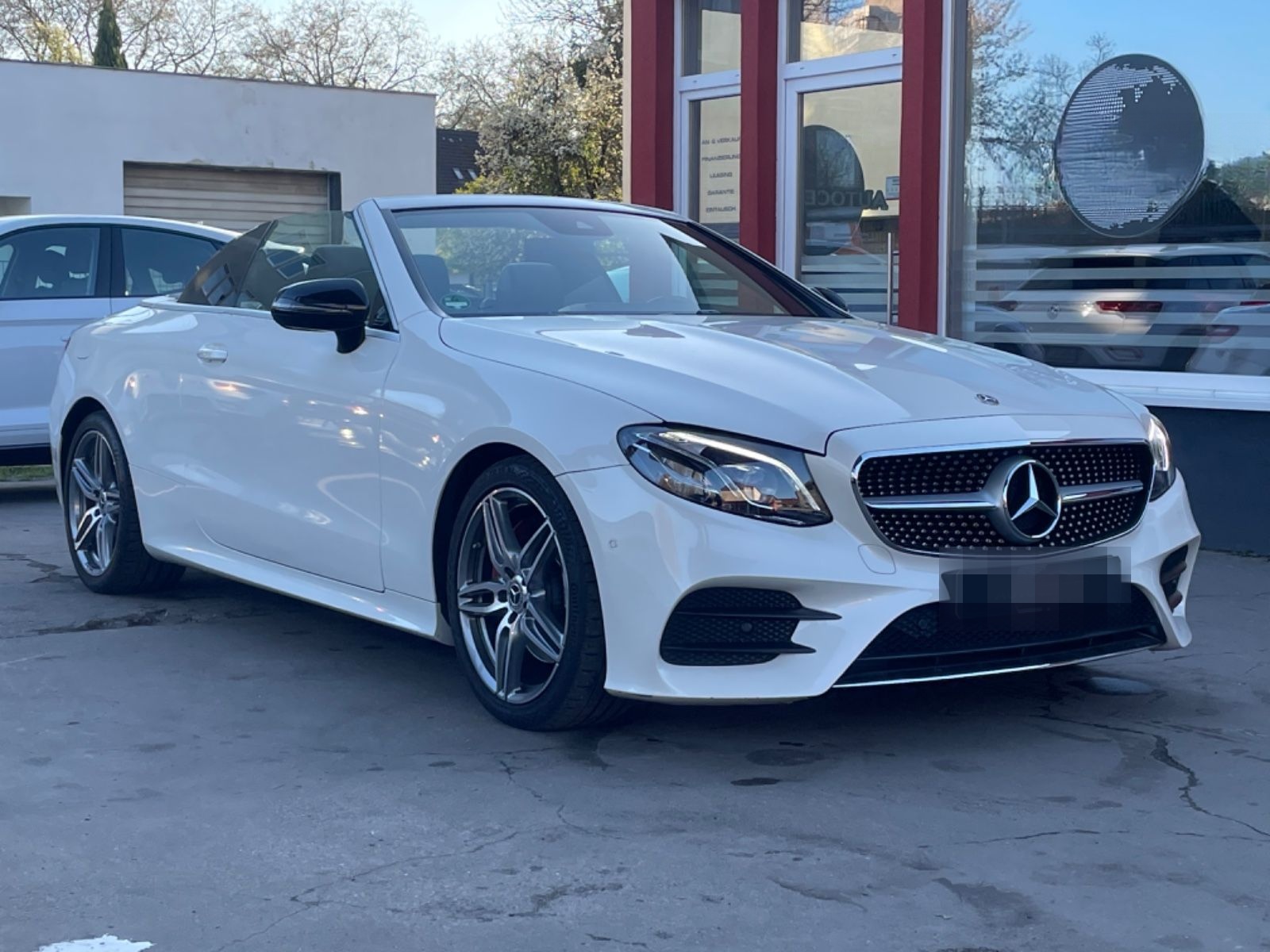 Mercedes-Benz E 300d Cabrio AMG-LINE/LEDER/LED/R-KAMERA foto 3