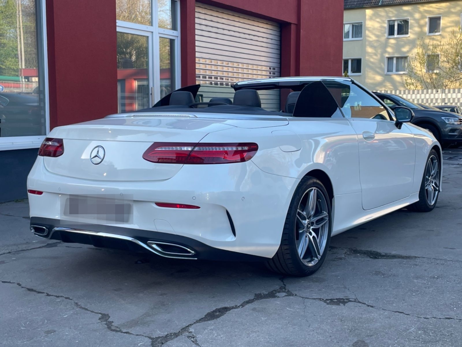 Mercedes-Benz E 300d Cabrio AMG-LINE/LEDER/LED/R-KAMERA foto 9