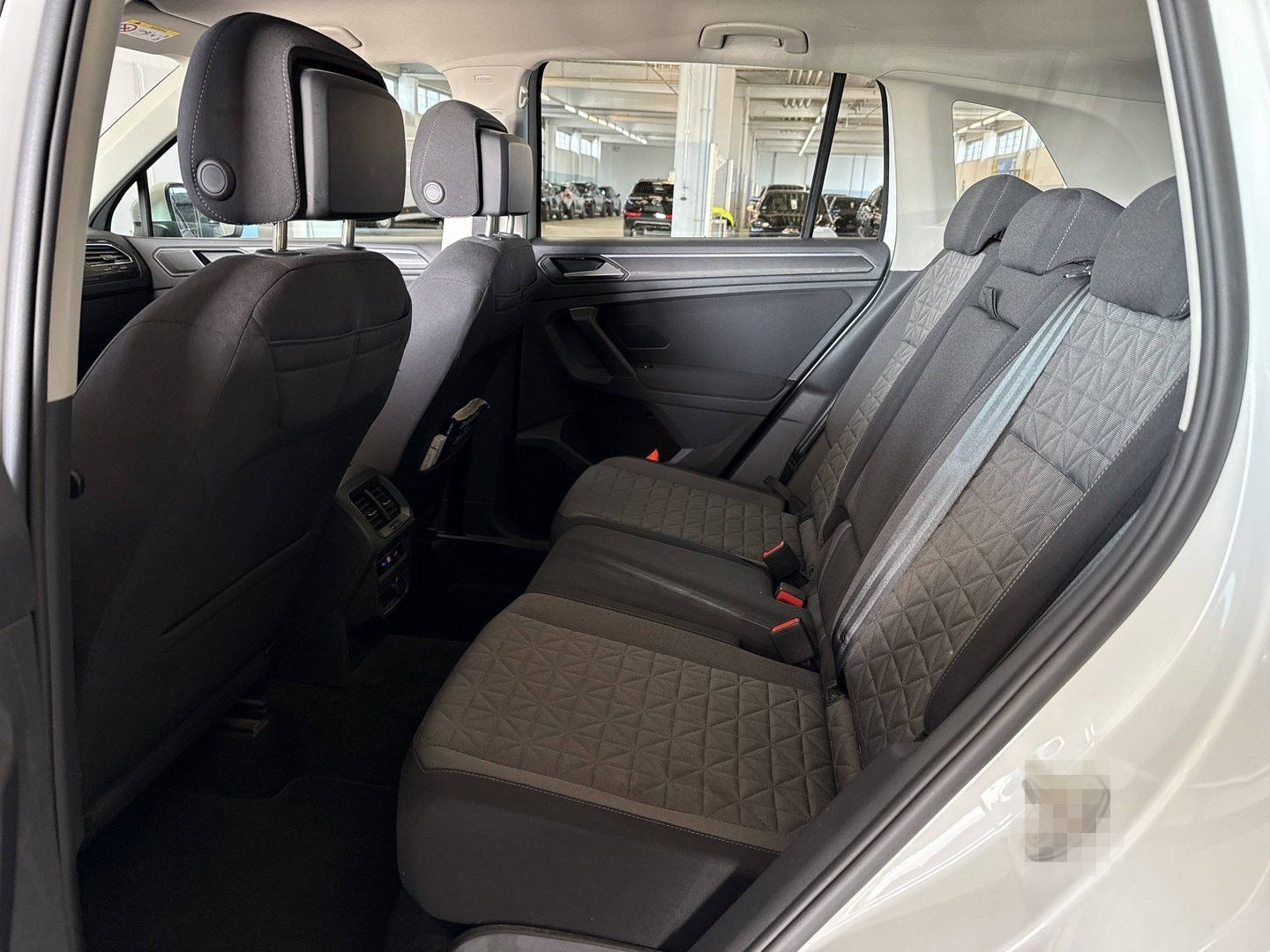 Volkswagen Tiguan Life NAVI/LED/ACC/KAMERA/AHK foto 13