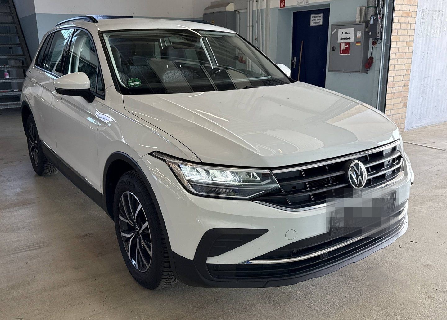 Volkswagen Tiguan Life NAVI/LED/ACC/KAMERA/AHK foto 6