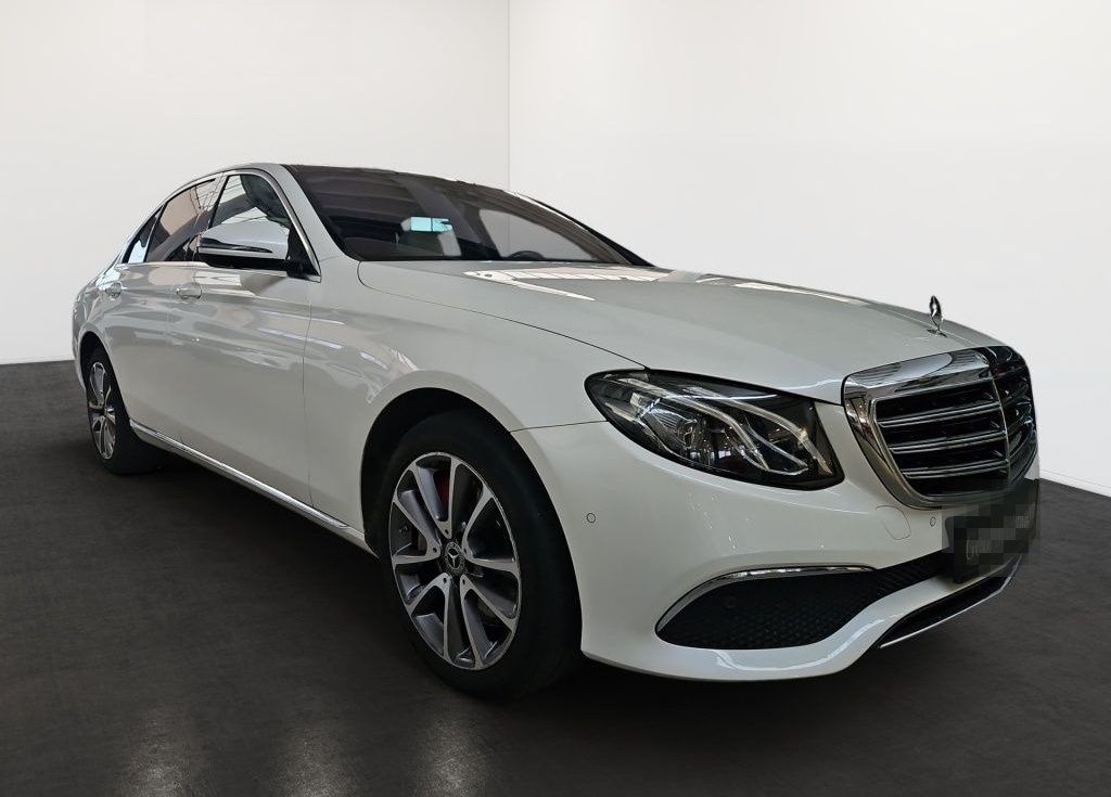 Mercedes-Benz E 400 d 4M Luxury Pano Memory Totwi. LED 360° foto 2