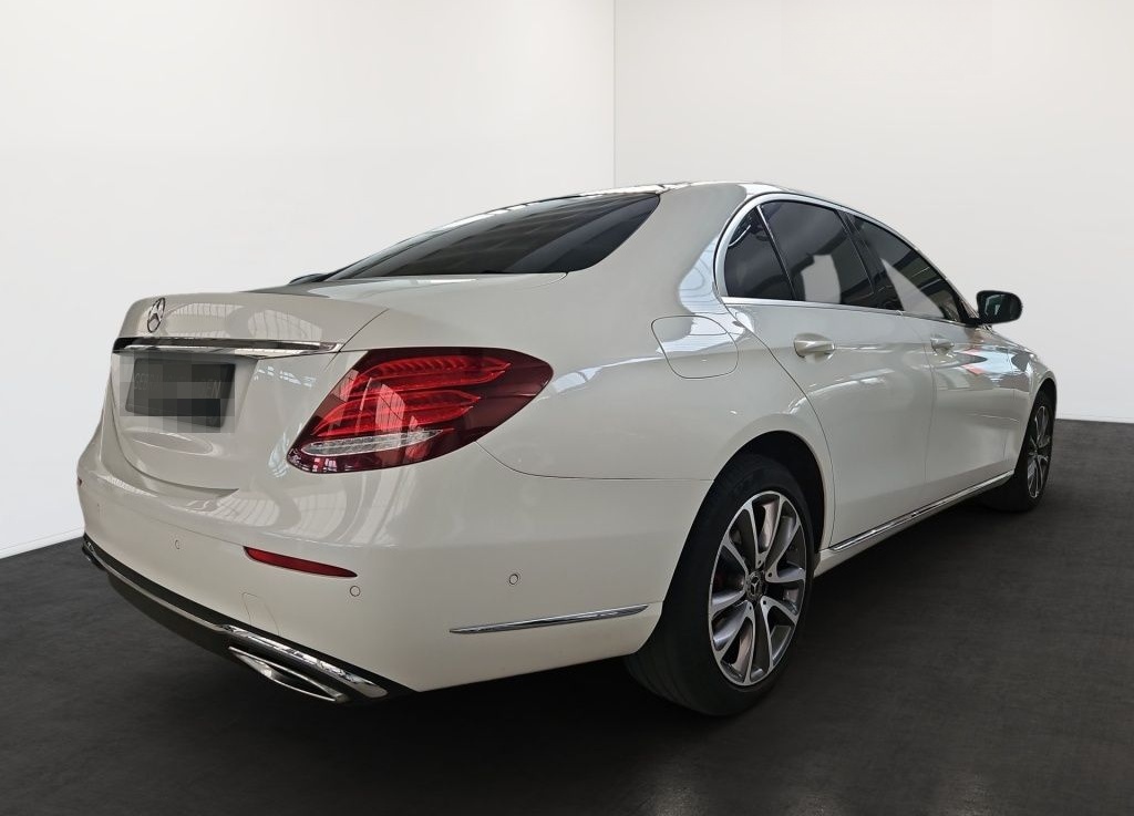 Mercedes-Benz E 400 d 4M Luxury Pano Memory Totwi. LED 360° foto 3