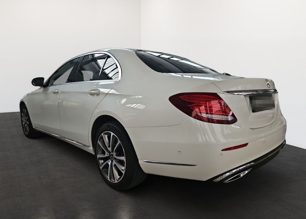 Mercedes-Benz E 400 d 4M Luxury Pano Memory Totwi. LED 360° foto 4