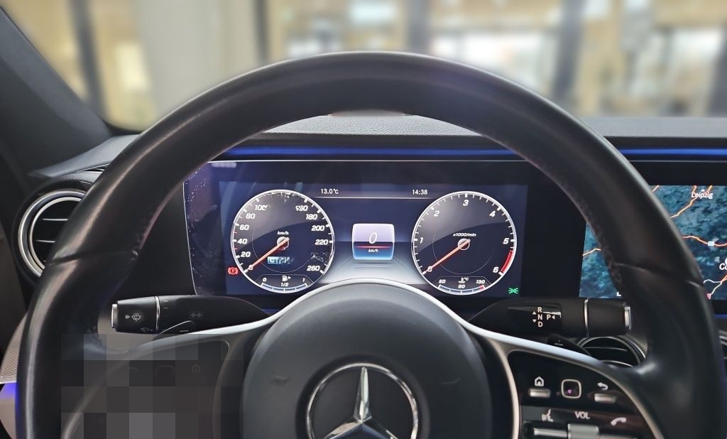 Mercedes-Benz E 400 d 4M Luxury Pano Memory Totwi. LED 360° foto 8