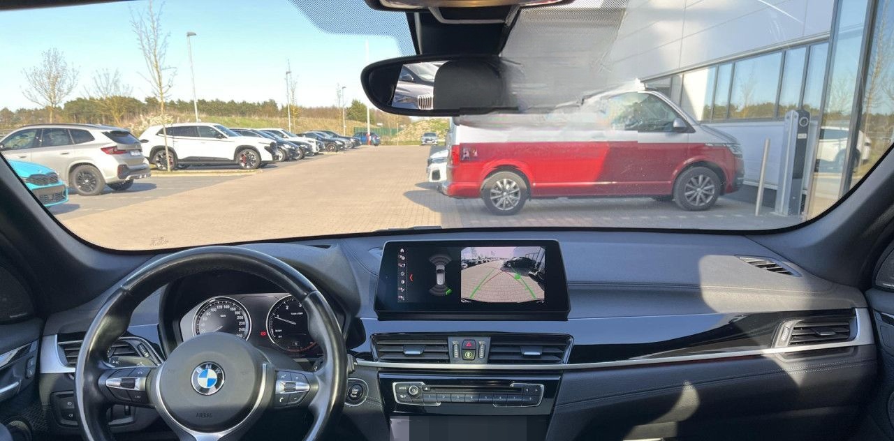 BMW X1 xDrive20d Sportpaket Bluetooth HUD Navi LED foto 11