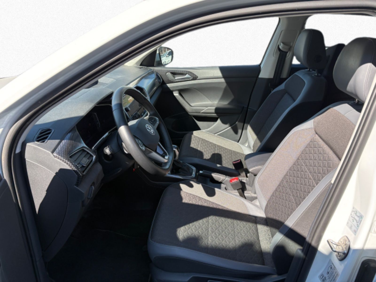 Volkswagen T-Cross Style 1,5TSI DSG AHK LED KAM ACC TRAVEL foto 5
