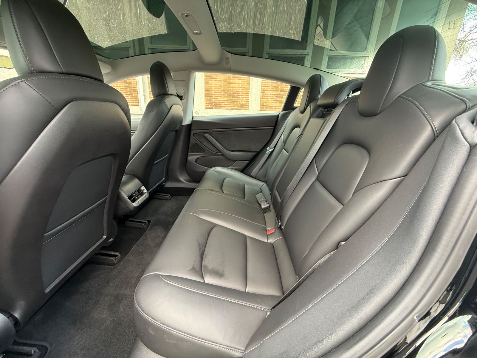 Tesla Model 3 Long Range Dual AWD Autopilot BeschBoost foto 11
