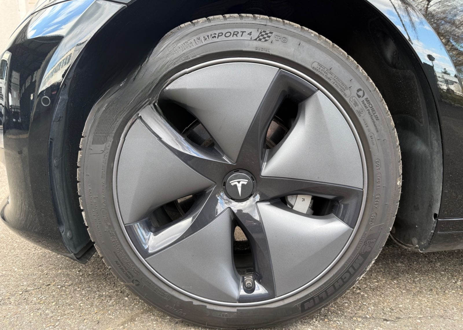 Tesla Model 3 Long Range Dual AWD Autopilot BeschBoost foto 20