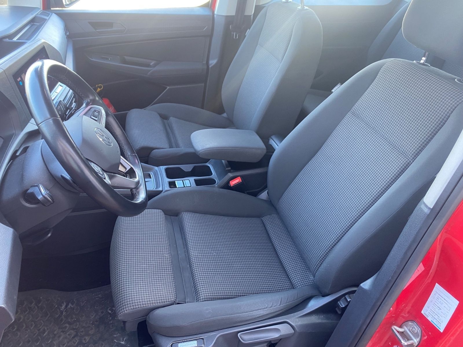 Volkswagen Caddy Maxi 2,0TDI DSG/7-Si/ACC/SPUH/SZH/AHK foto 12