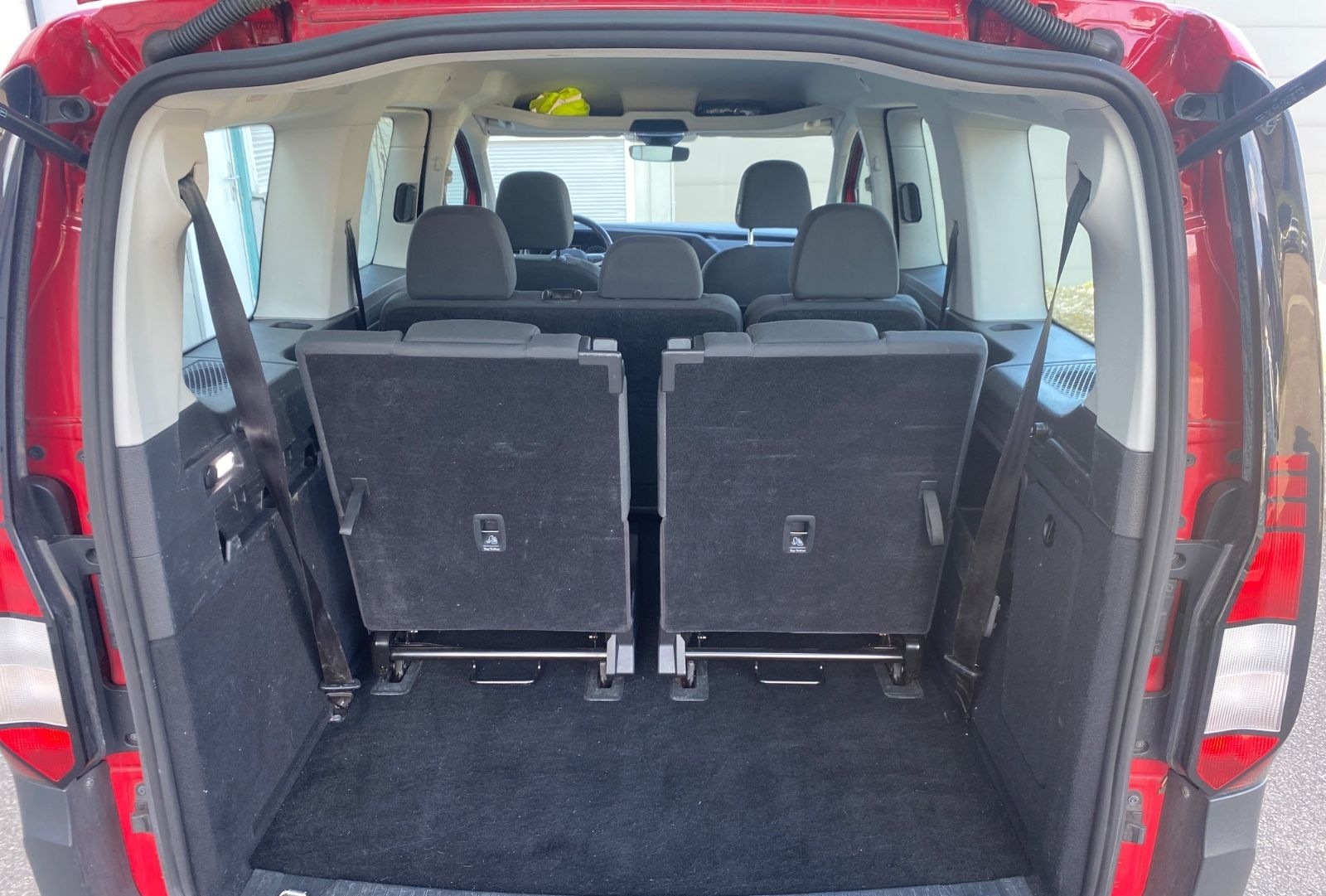 Volkswagen Caddy Maxi 2,0TDI DSG/7-Si/ACC/SPUH/SZH/AHK foto 20