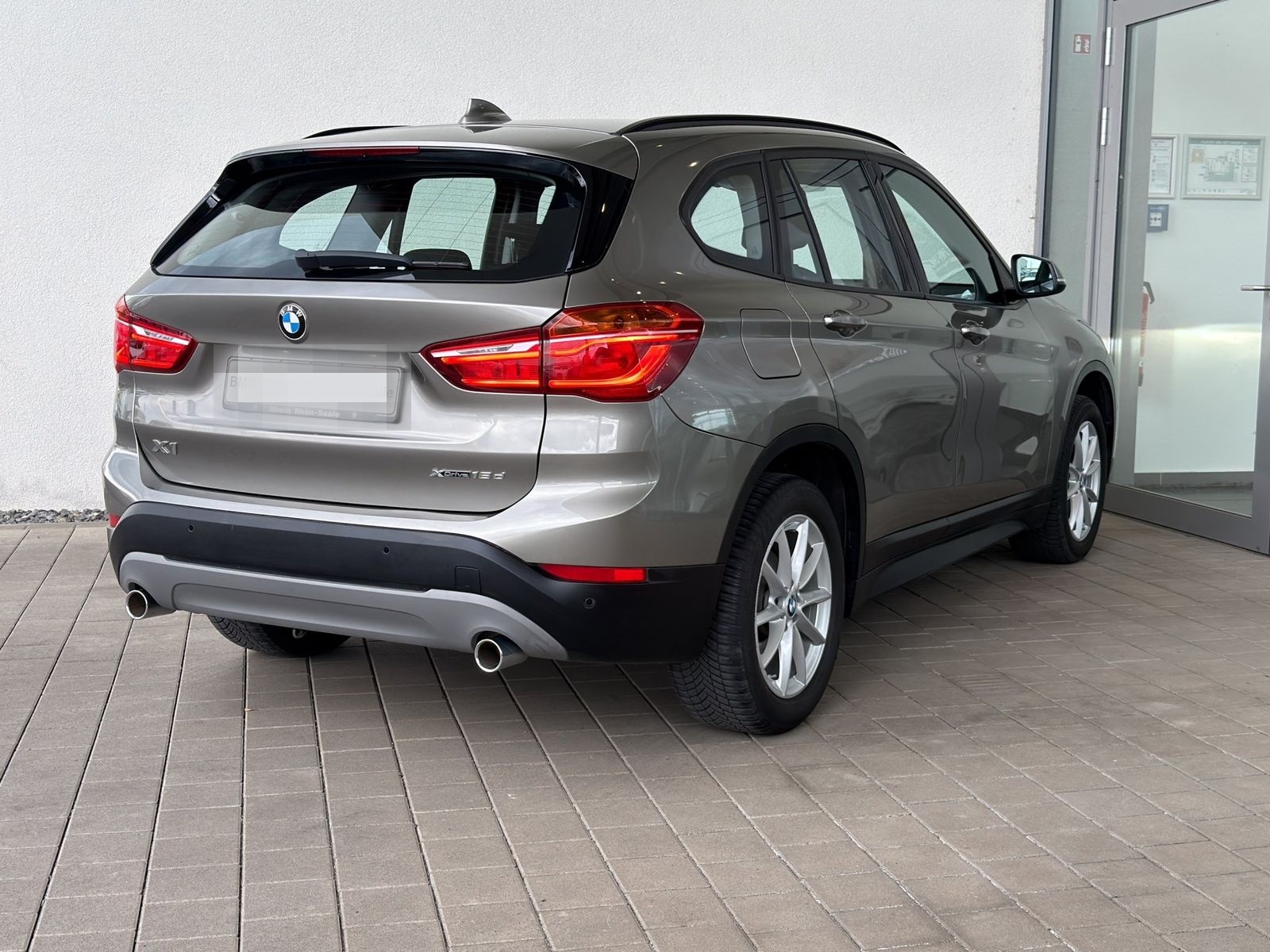 BMW X1 xDrive18d Advantage Navi.AHK.LED.DriveA.PDC foto 3