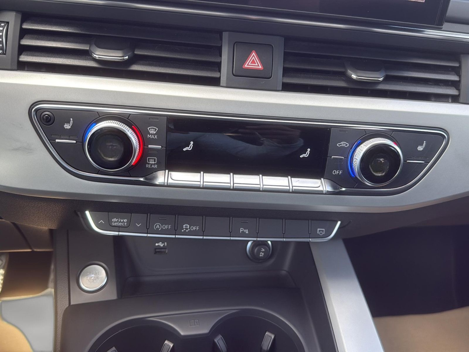 Audi A4 Avant 40 TDI S line**LED**Navi**Virtual** foto 23