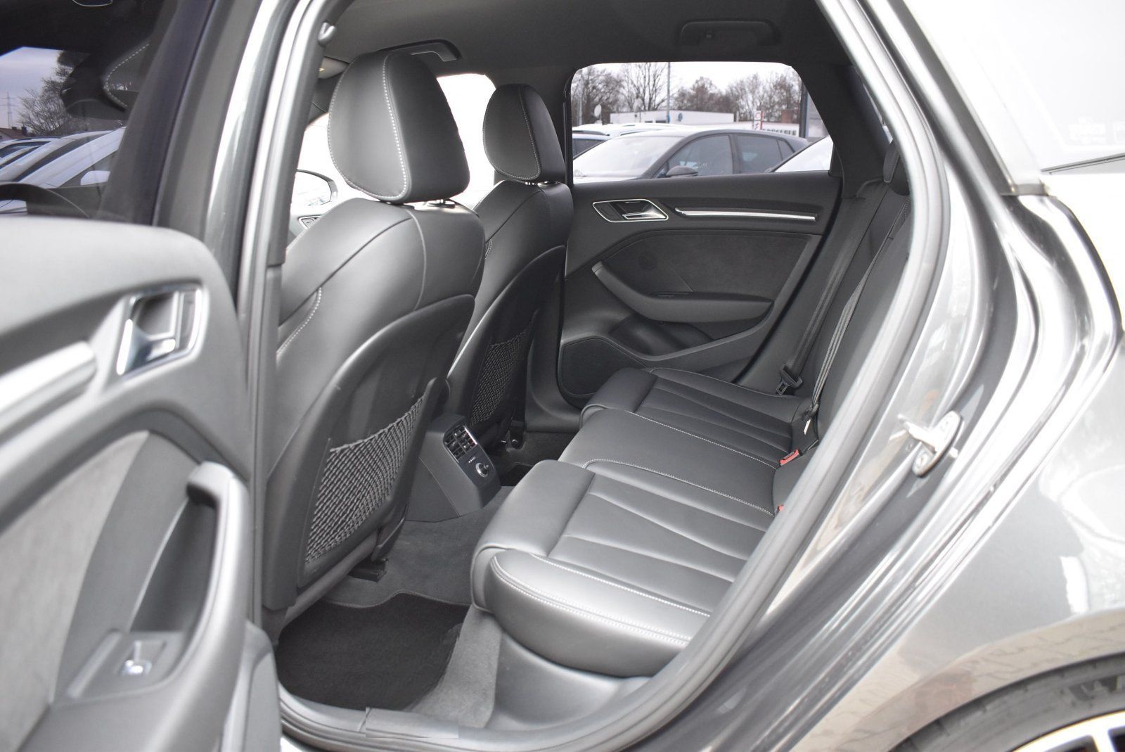 Audi RS 3 Sportback 2.5 TFSI DAZA Navi KW Fahrwerk foto 22