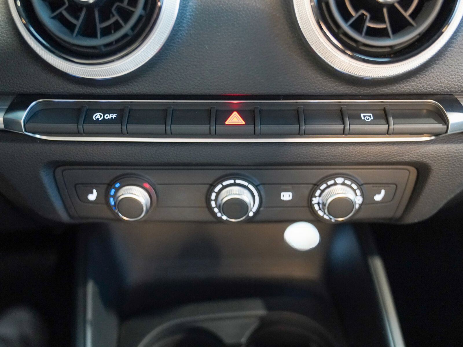 Audi A3 Cabrio 1.4 TFSI sport Xenon Windschott Navi foto 22