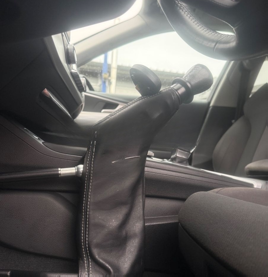 Audi A4 Lim.sport NAVI LED PDC SHZ Behindertengerecht foto 23