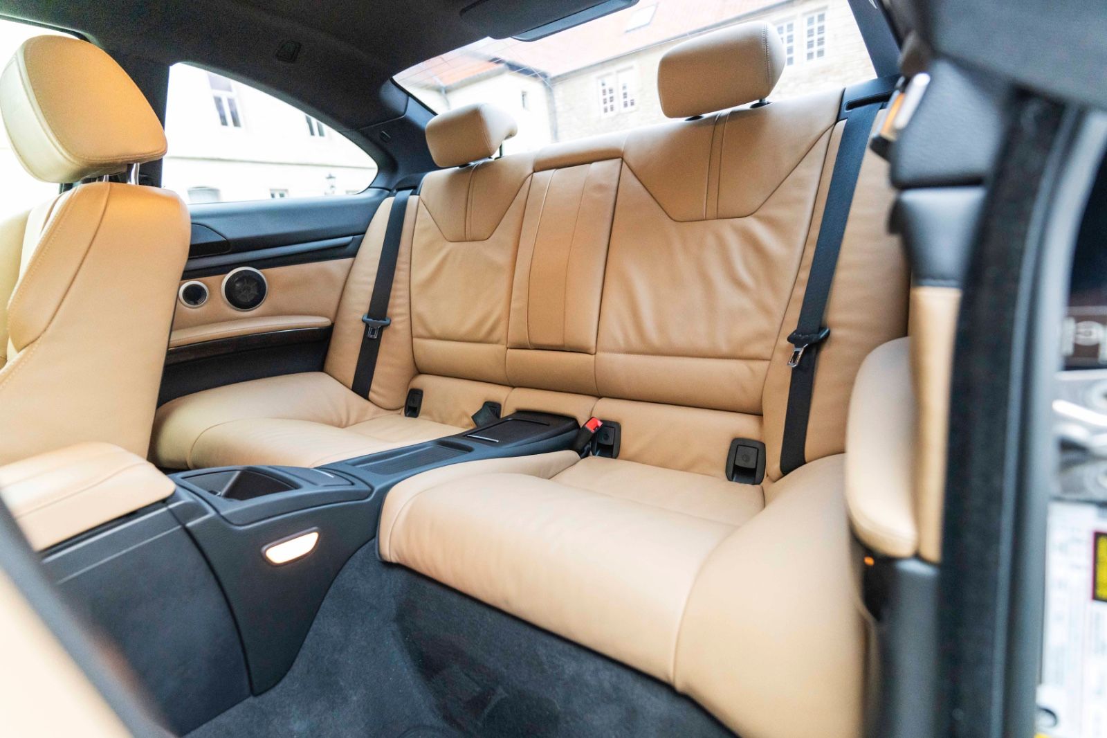 BMW M3 Competition Paket PDC BTH NAV LEDER CARBON foto 6