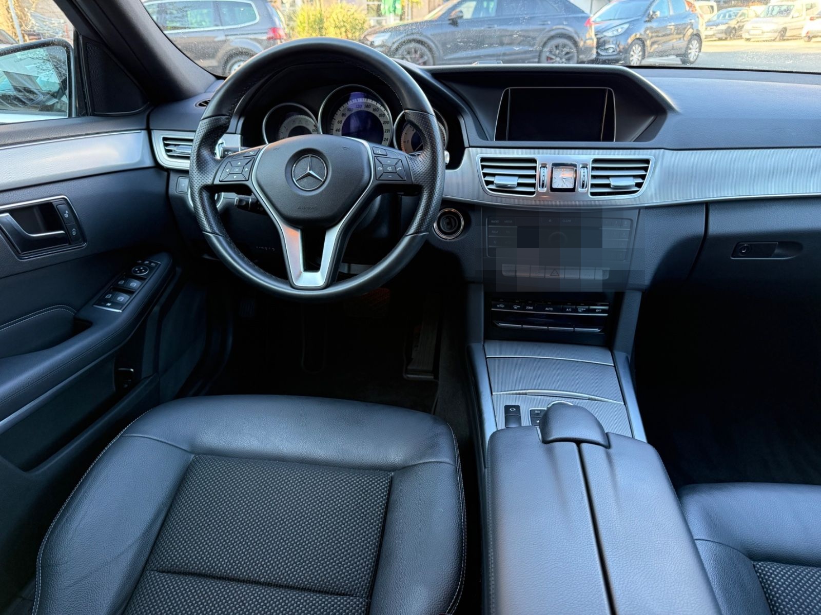 Mercedes-Benz E 200 Bluetec T-Modell PDC/AHK/TEMPOMAT/LED foto 11