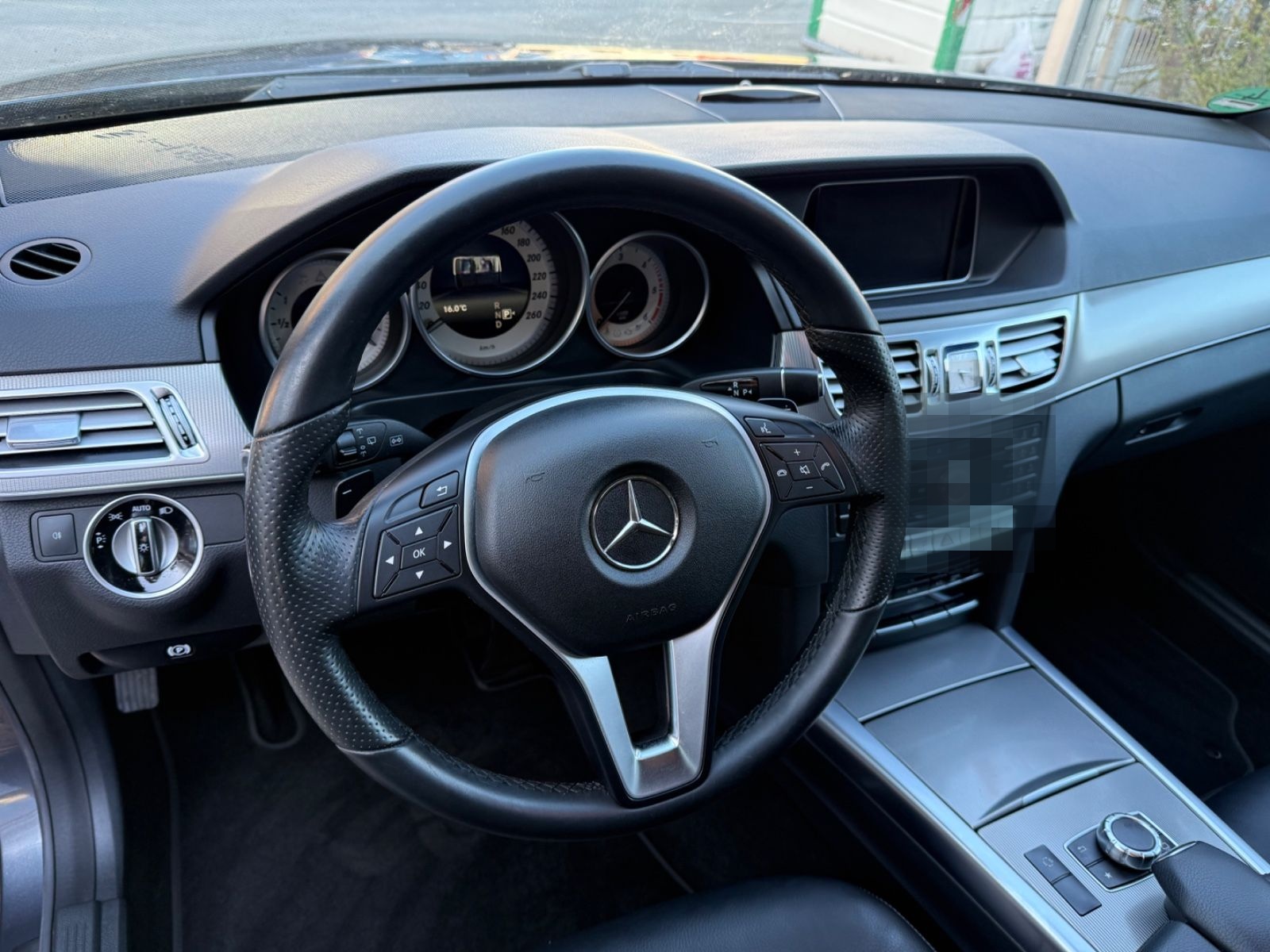 Mercedes-Benz E 200 Bluetec T-Modell PDC/AHK/TEMPOMAT/LED foto 14