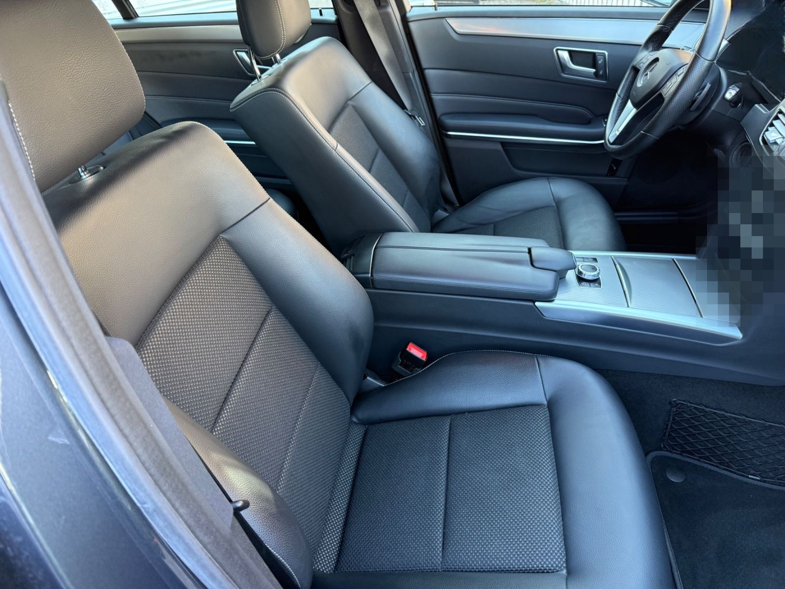 Mercedes-Benz E 200 Bluetec T-Modell PDC/AHK/TEMPOMAT/LED foto 18